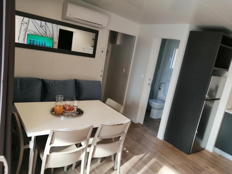 Mobile Home Anamari Biograd Na Moru Exterior foto